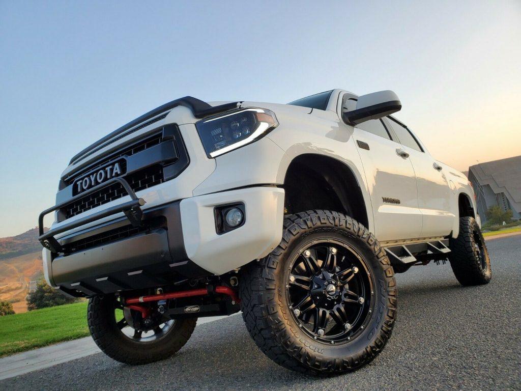 custom lift kit 2016 Toyota Tundra SR5 offroad