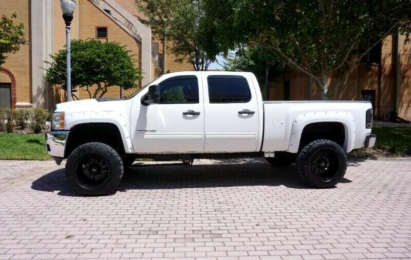 one of a kind upgraded 2012 Chevrolet Silverado 2500 LT offroad