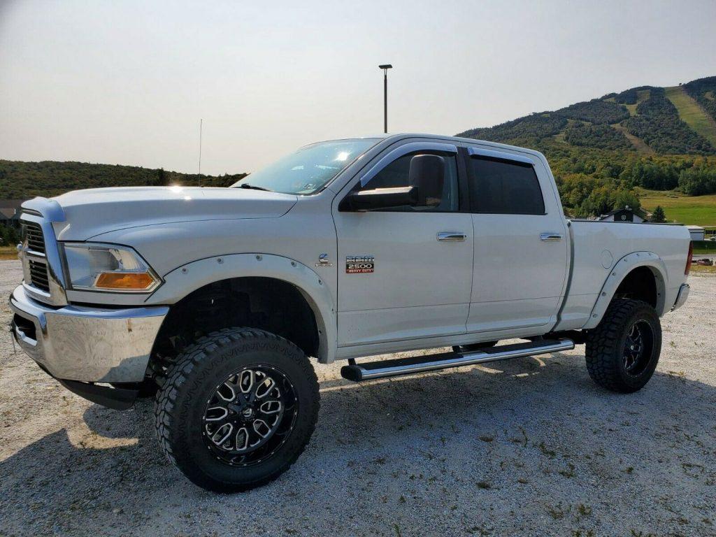 well maintained 2010 Dodge Ram 2500 offroad