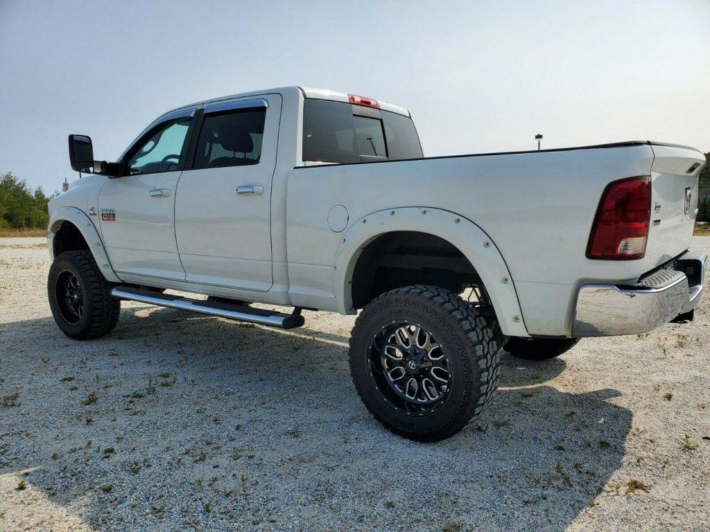 well maintained 2010 Dodge Ram 2500 offroad