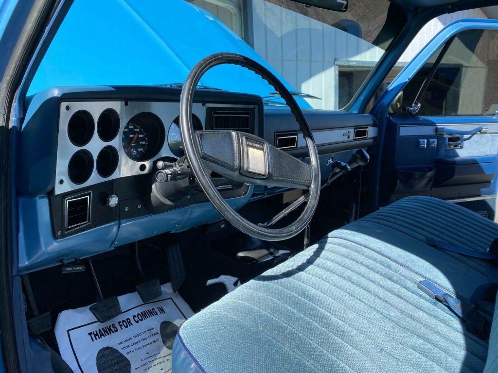 fully redone 1987 Chevrolet C/K Pickup 3500 offroad