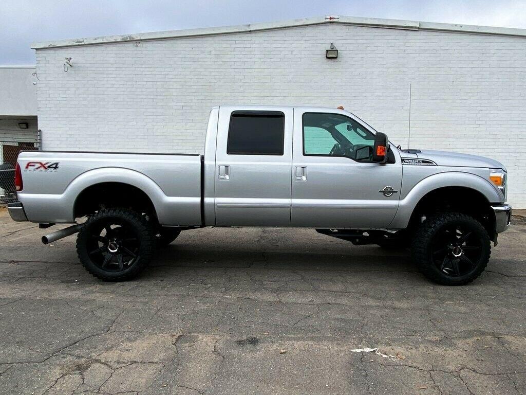 fully loaded 2015 Ford F 250 Lariat offroad
