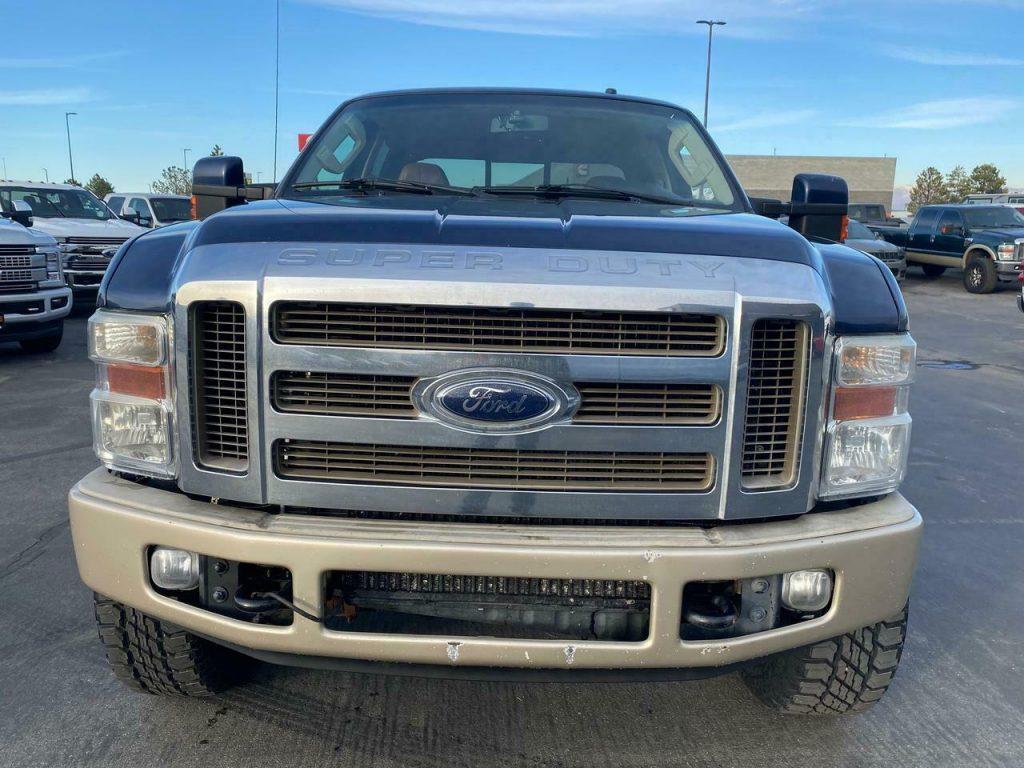 well serviced 2008 Ford F 350 offroad