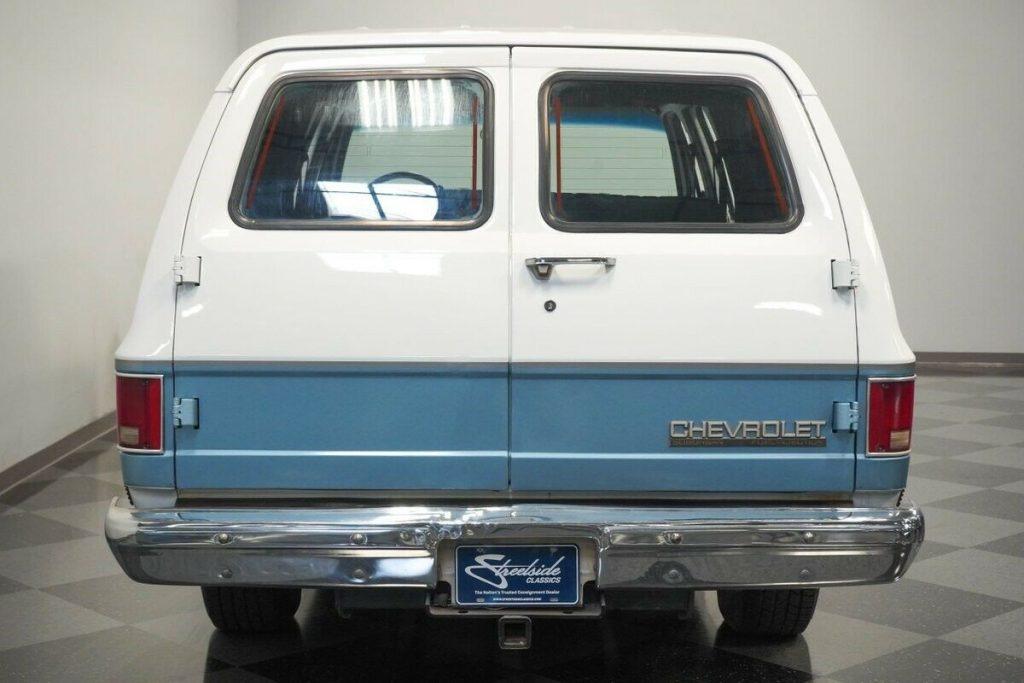 1991 Chevrolet Suburban 4X4 offroad [distinct original]