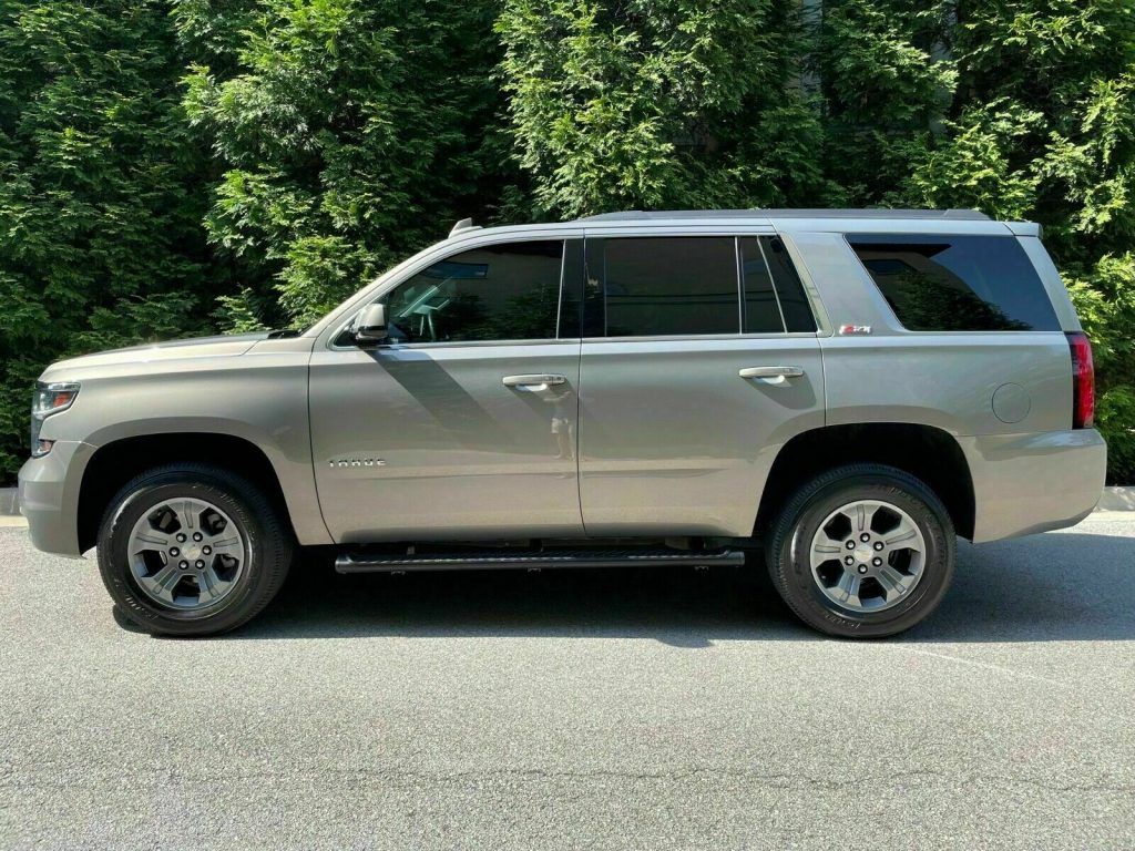 2017 Chevrolet Tahoe Z71 offroad [loaded with every option]