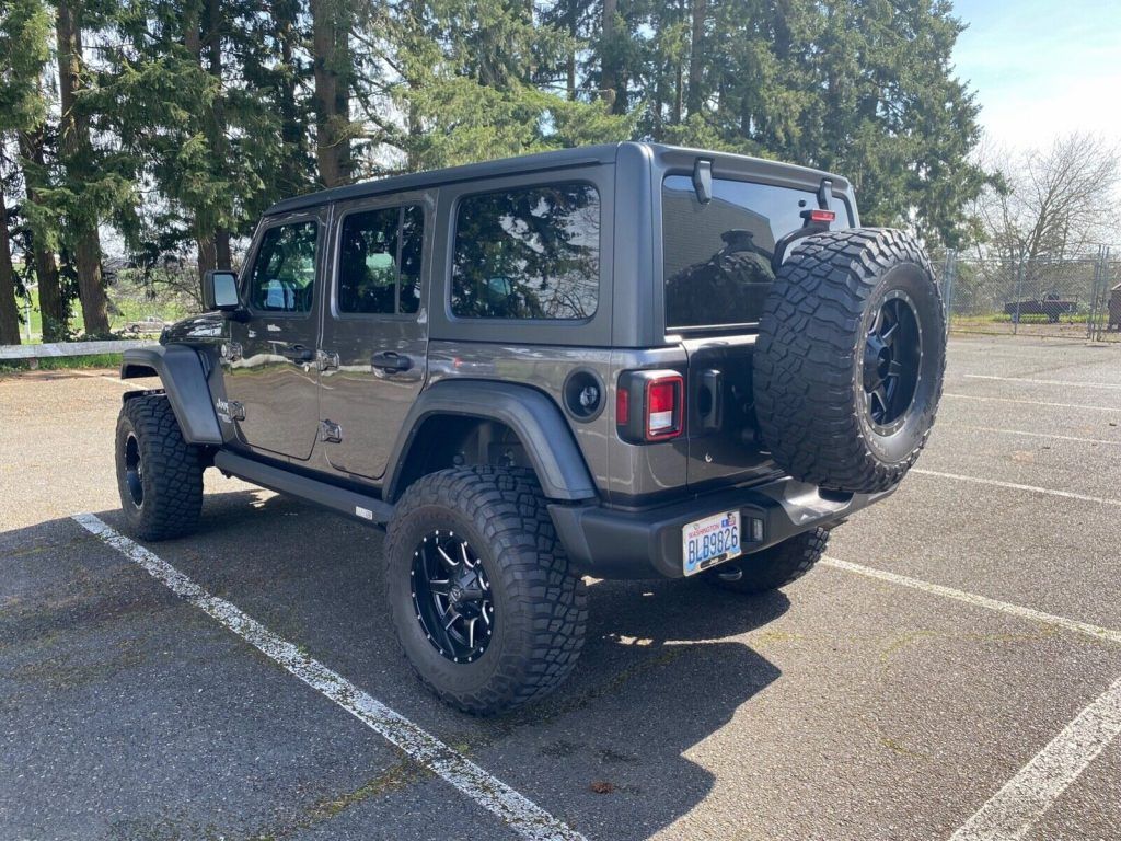 2018 Jeep Wrangler JL Unlimited Sport S offroad [upgraded]