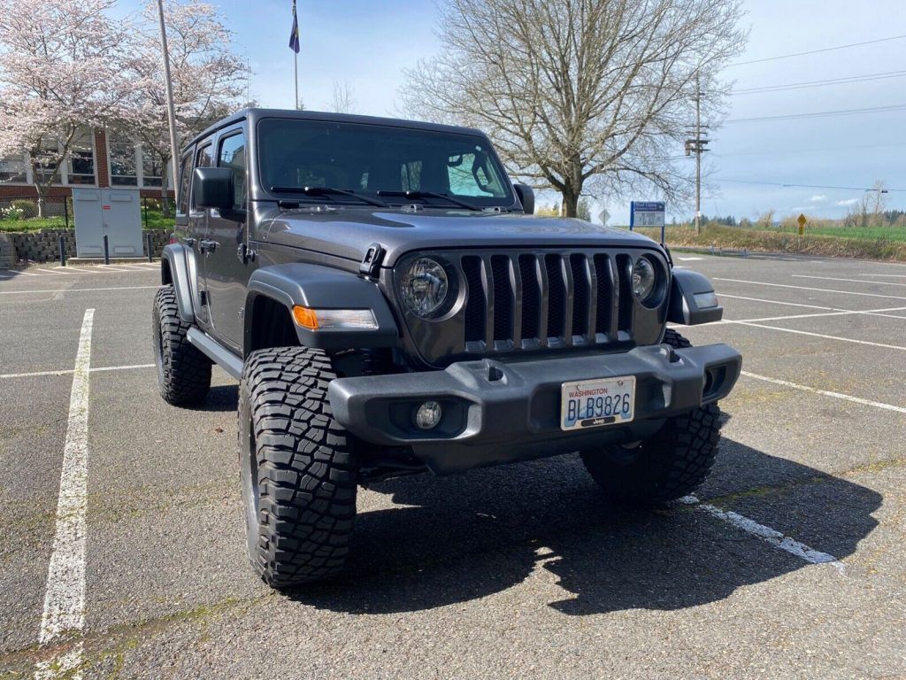 2018 Jeep Wrangler JL Unlimited Sport S offroad [upgraded]