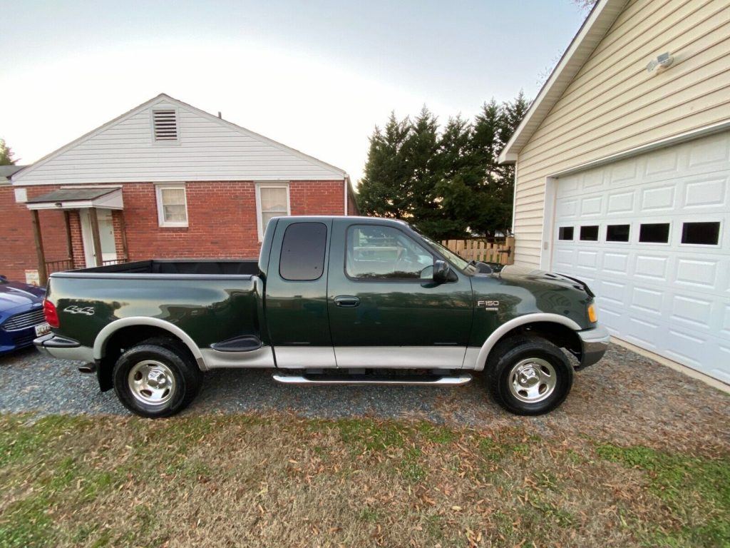 2002 Ford F-150 pickup offroad [smooth driver]