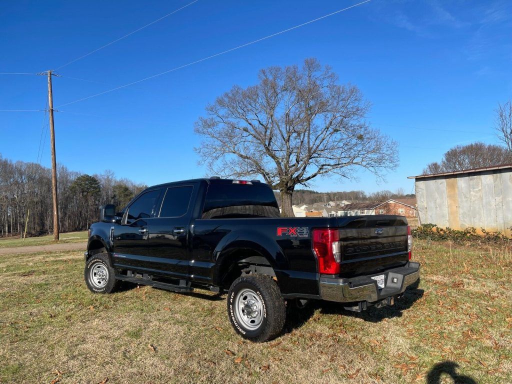 2021 Ford F-350 XL 4WD offroad [excellent shape]