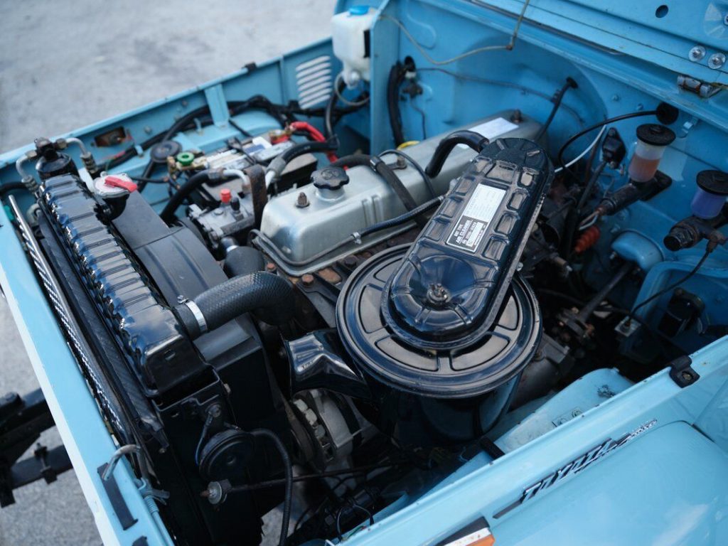 1972 Toyota FJ40 46,791 Miles Blue 3.9L V6 4 Speed Manual