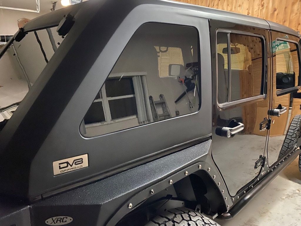 2015 Jeep Wrangler Sport offroad [custom exterior]
