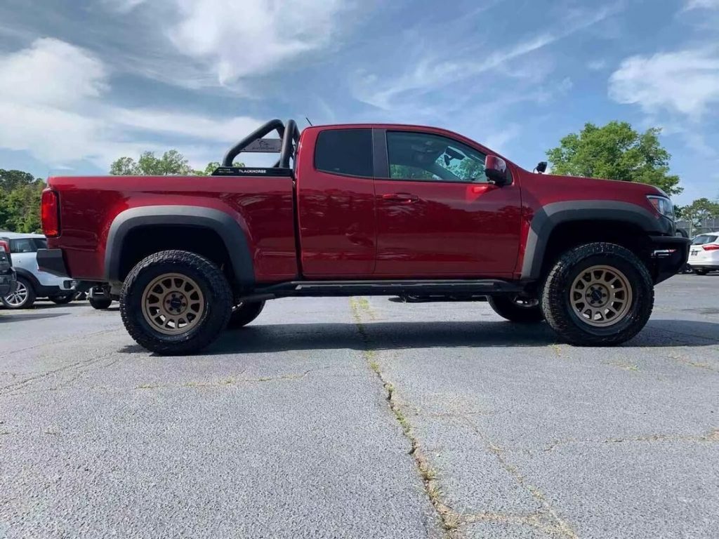 2017 Chevy Colorado ZR2 4×4 4-Door Extended Cab offroad [well equipped]
