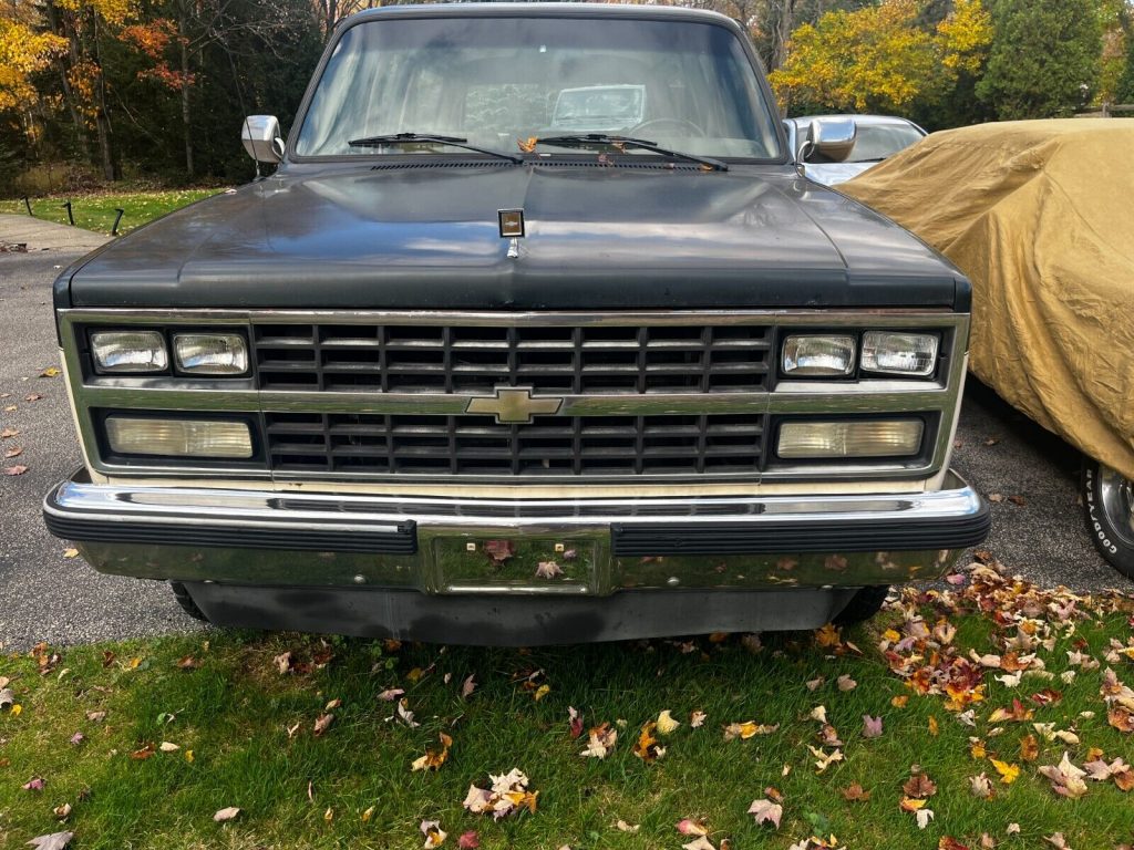 1989 Chevrolet 1500 Suburban Silverado offroad [no issues]
