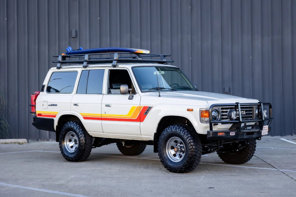 1986 Toyota Land Cruiser FJ60 offroad [well maintained]