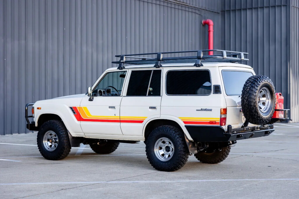 1986 Toyota Land Cruiser FJ60 offroad [well maintained]