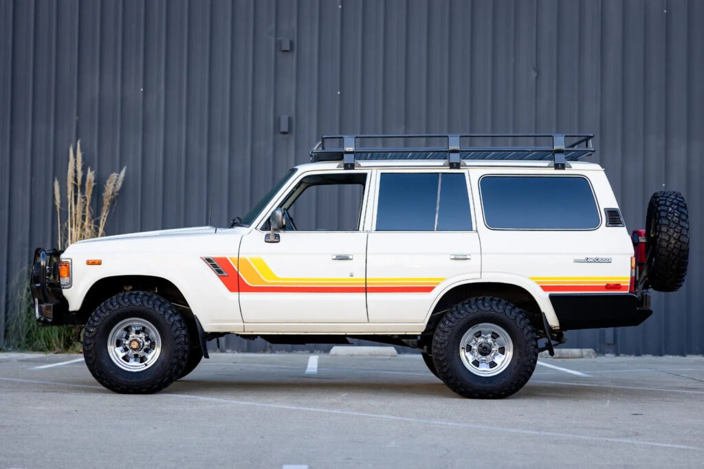 1986 Toyota Land Cruiser FJ60 offroad [well maintained]