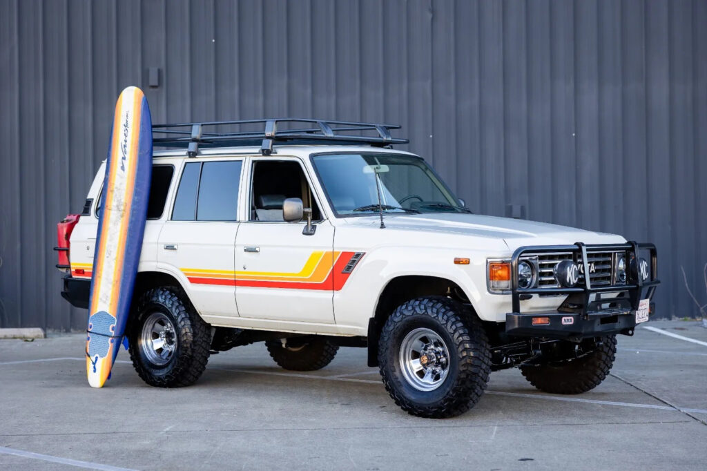 1986 Toyota Land Cruiser FJ60 offroad [well maintained]