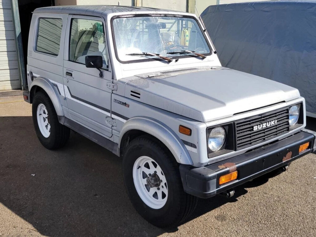 1986 Suzuki Samurai 1.3L 5 Speed 4X4 AC