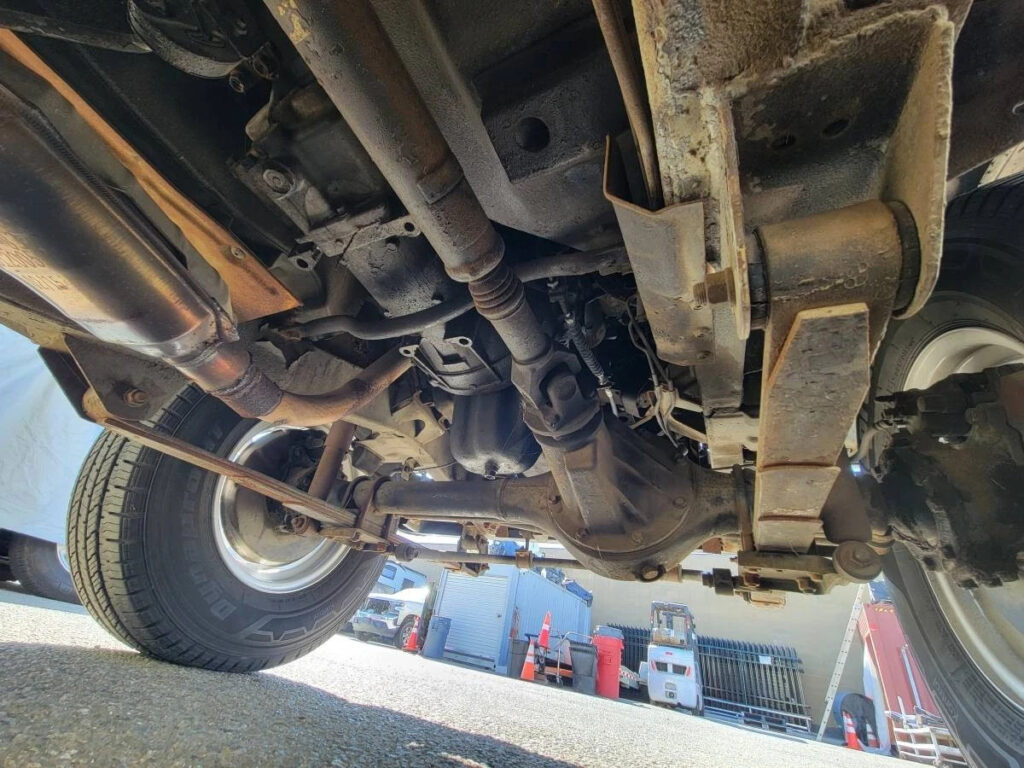 1986 Suzuki Samurai 1.3L 5 Speed 4X4 AC