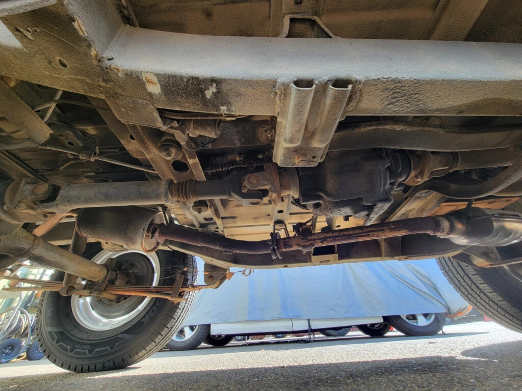 1986 Suzuki Samurai 1.3L 5 Speed 4X4 AC