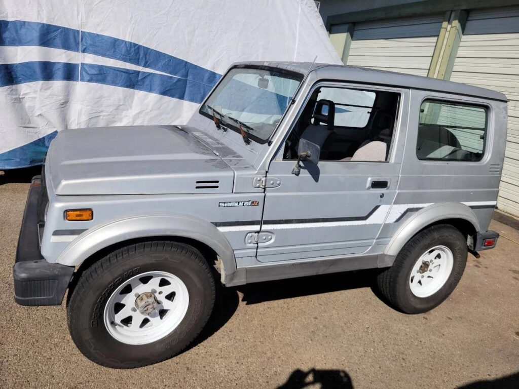 1986 Suzuki Samurai 1.3L 5 Speed 4X4 AC