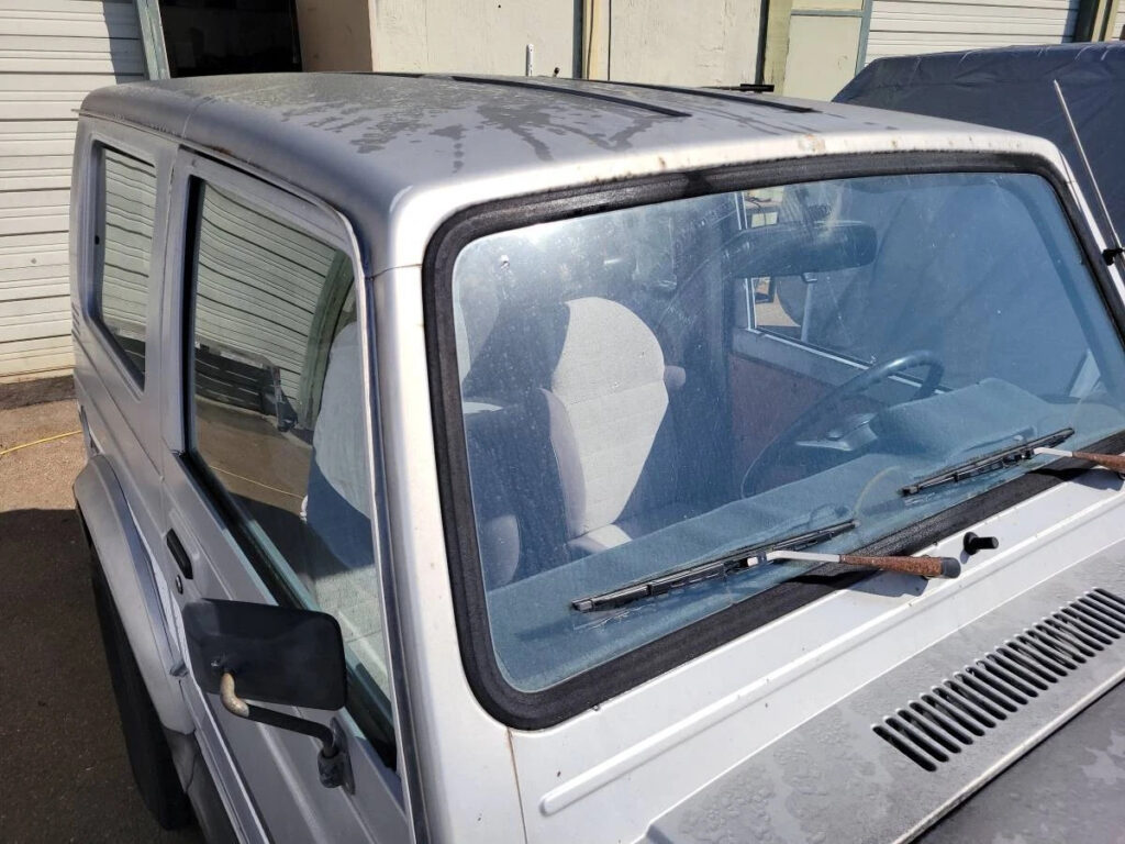 1986 Suzuki Samurai 1.3L 5 Speed 4X4 AC