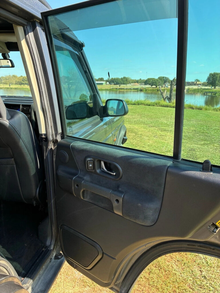 2004 Land Rover Discovery SE