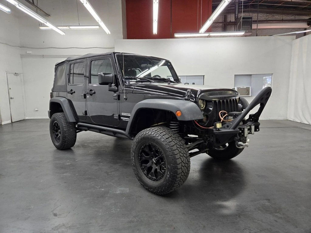 2016 Jeep Wrangler 4WD 4dr Sport