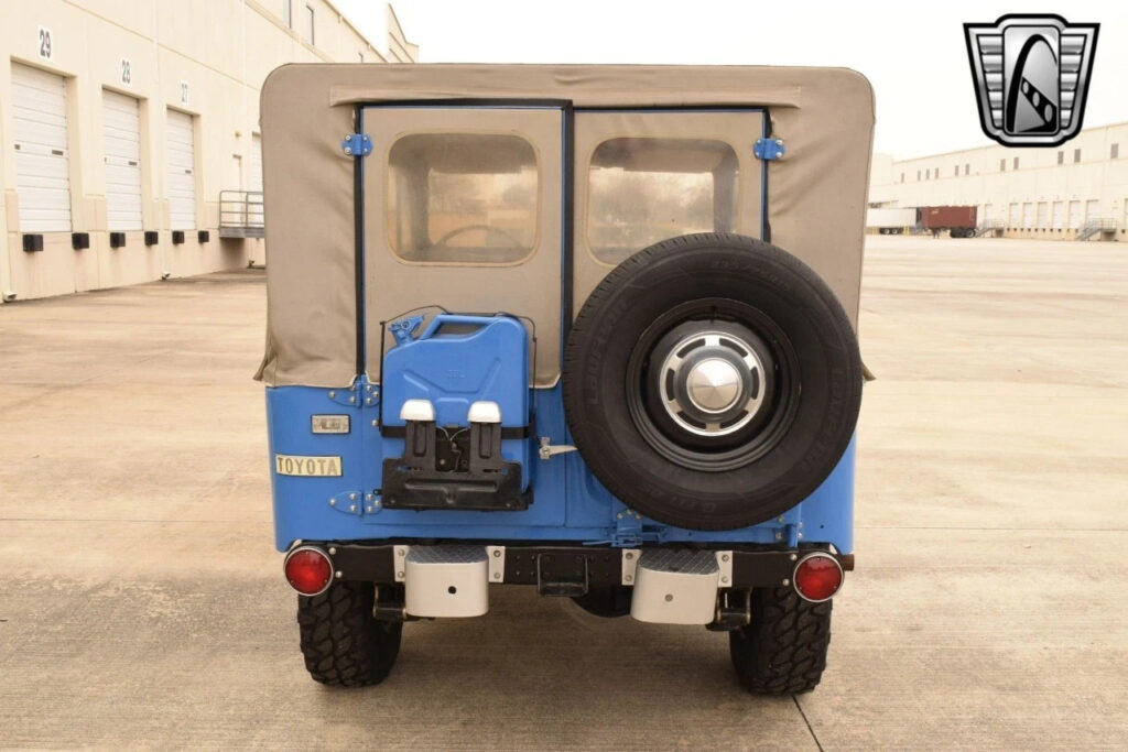 Blue 1974 Toyota FJ40 I6 4-Speed Manual