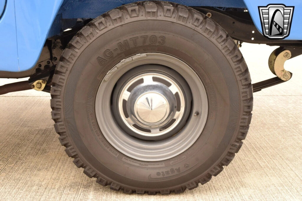 Blue 1974 Toyota FJ40 I6 4-Speed Manual