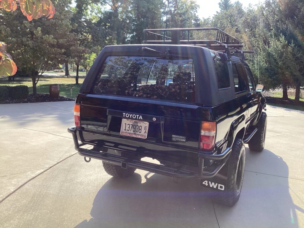 1988 Toyota 4runner SUV Black 4WD Manual SR5