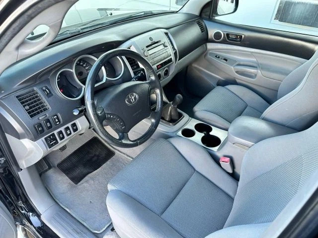 2011 Toyota Tacoma Double Cab TRD Off-Road – 6 Speed Manual & Lifted