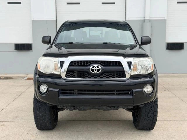 2011 Toyota Tacoma Double Cab TRD Off-Road – 6 Speed Manual & Lifted