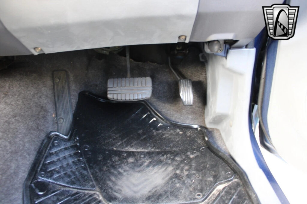 Blue 1996 Mitsubishi Pajero Mini 660 CC 4 Cylinder 4-Speed