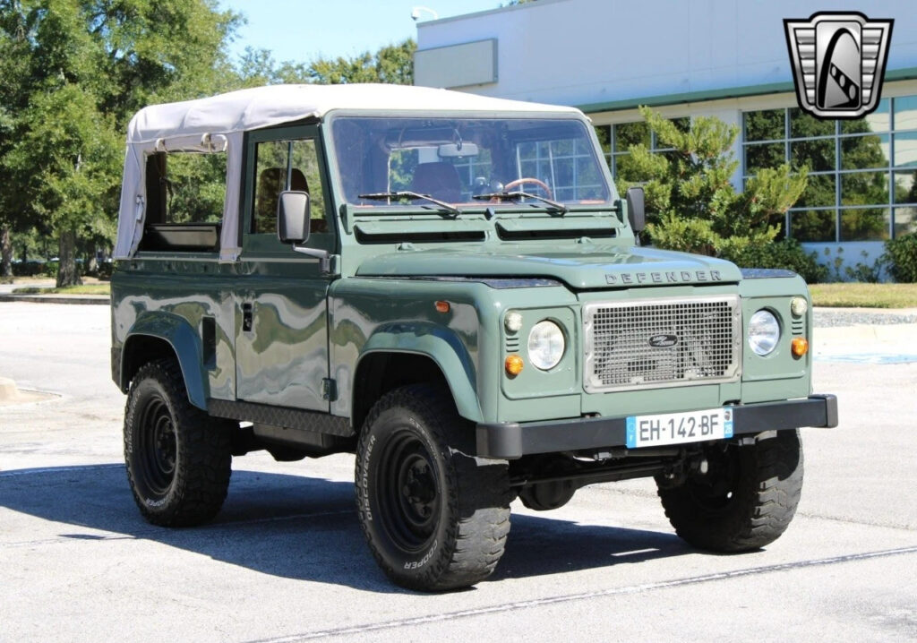 Keswick Green 1991 Land Rover Defender  200tdi 4 Cylinder 5 Speed Manual